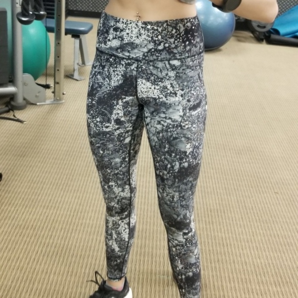 (SOLD on FB) Fabletics high waisted leggings